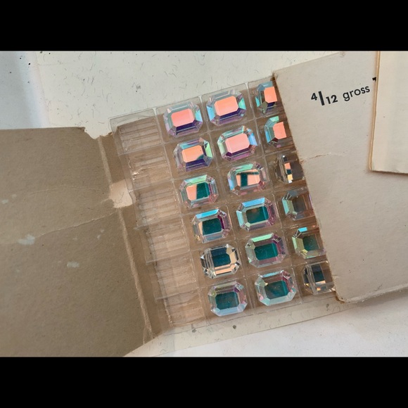 10 vintage Austrian Aurora borealis crystal pendants - Picture 2 of 6